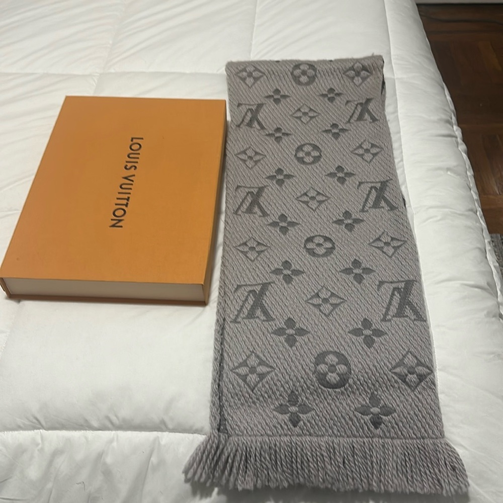 Louis Vuitton Wool Logomania Scarf in Pearl Grey